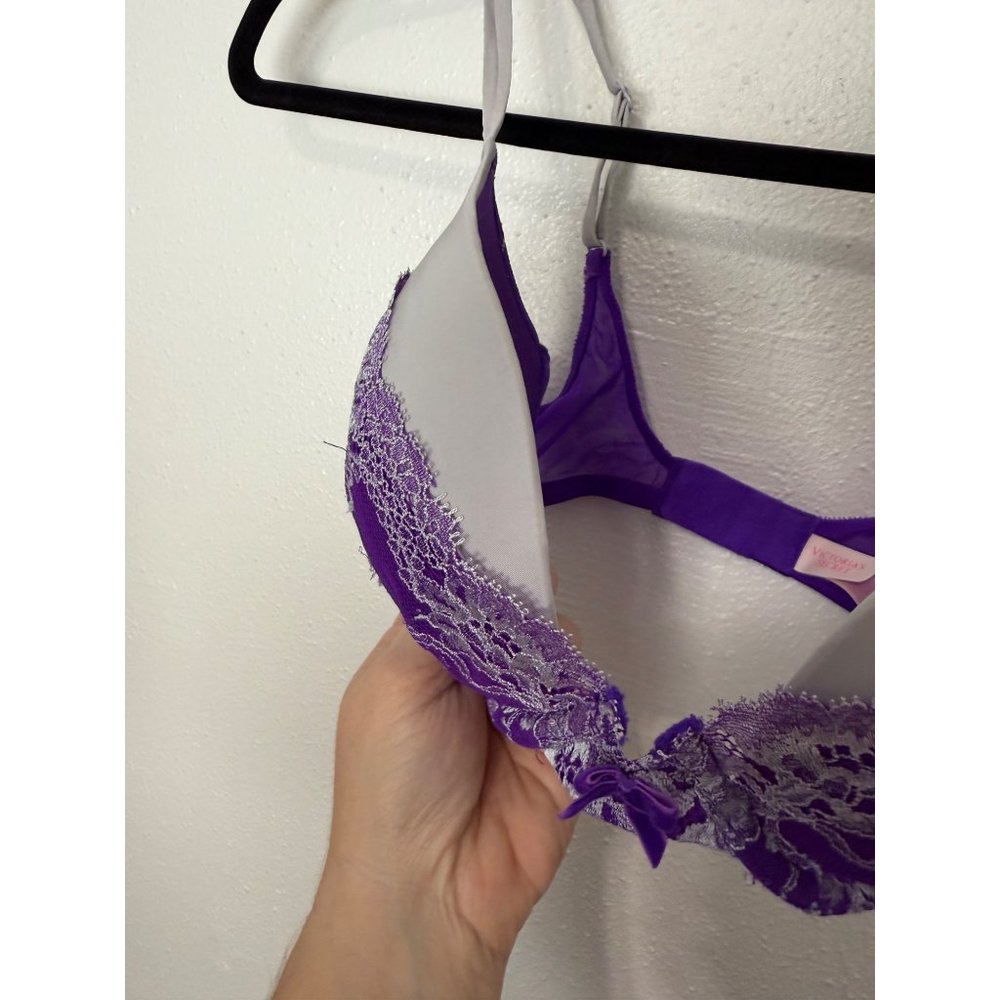Victoria's Secret Very Sexy Plunge Bra Purple with Lace Womans 34C - Picture 4 of 4